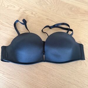 Victoria’s Secret Bombshell Strapless Bra 34A